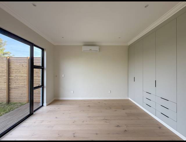3 BEDROOM TOWNHOUSE FOR SALE IN SALT ROCK